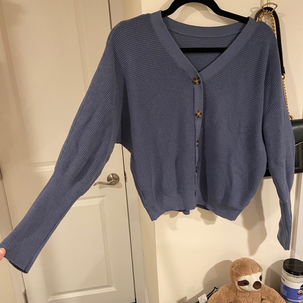 Button down top - Picture 4 of 4